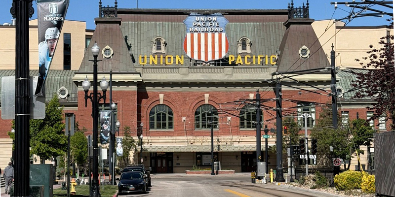 Gateway District Tour